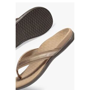 Women's Vionic Ortha heel Tan‎ Gold Flip Flop size 7